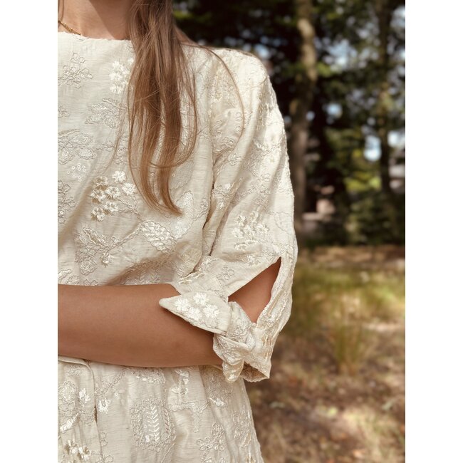 Smashed Lemon Smashed Lemon Jarona dress beige glitter