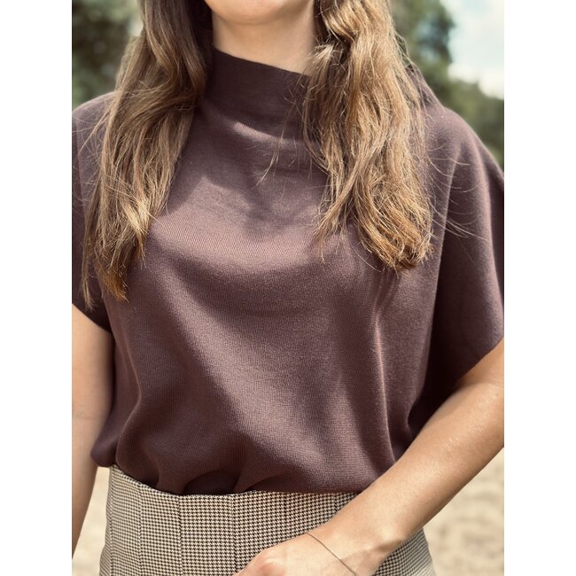 Adriana top dark brown