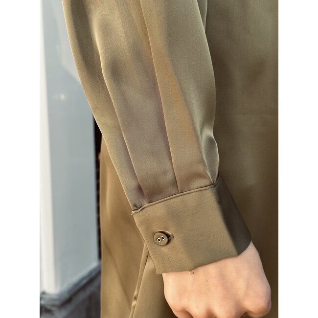 Sisters Point Sisters Point Veerle satin dress army green