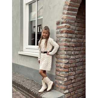 Aniek dress knitted with belt beige