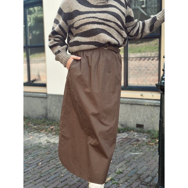 Ze-Ze Ze-Ze Jitske long skirt brown