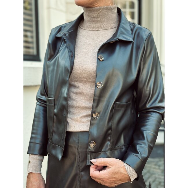 Suzana leather look jacket black