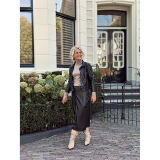 Suzana leather look skirt black