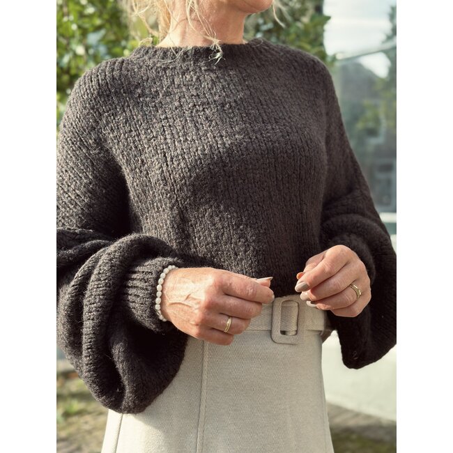 Amira sweater dark brown One Size