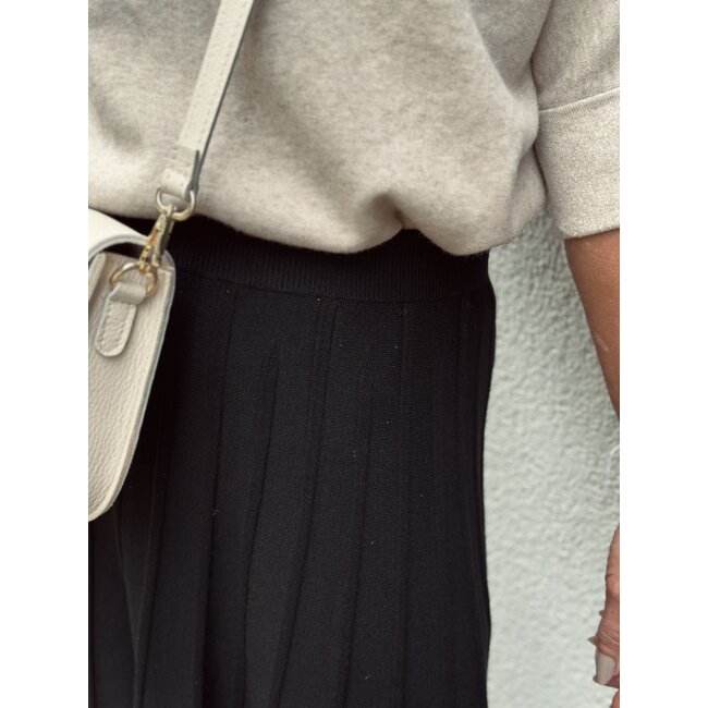 Doritha long skirt black One Size