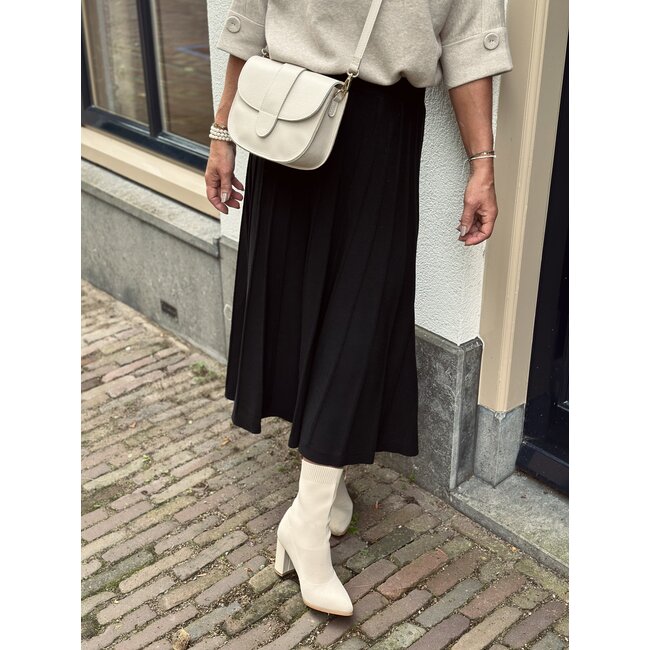 Doritha long skirt black One Size