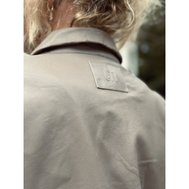 Lofty Manner Lofty Manner Jillie jacket beige leather look