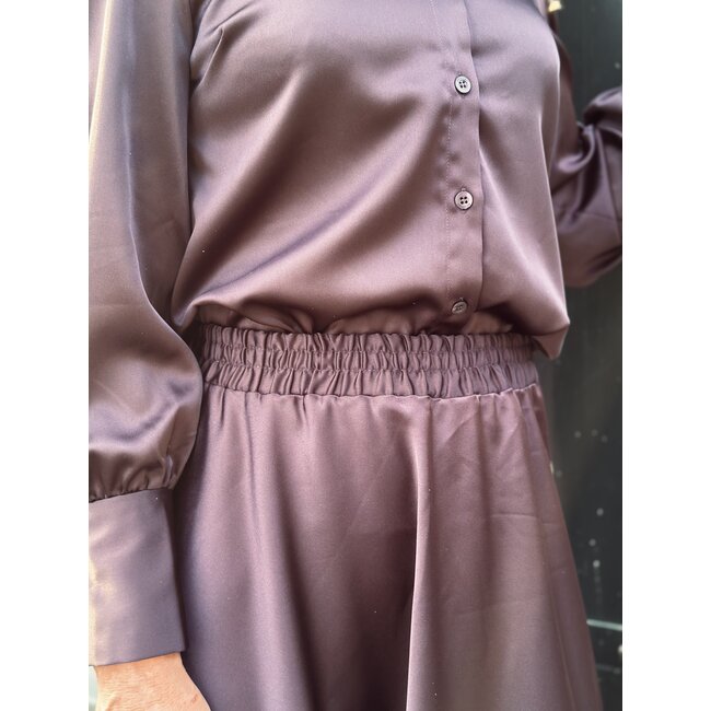 Elvira Elvira Hannah long satin skirt aubergine