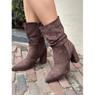 Maurene suède heels brown