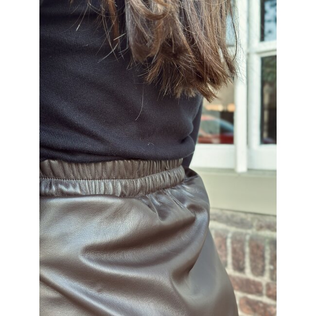 Jente leather look skirt brown