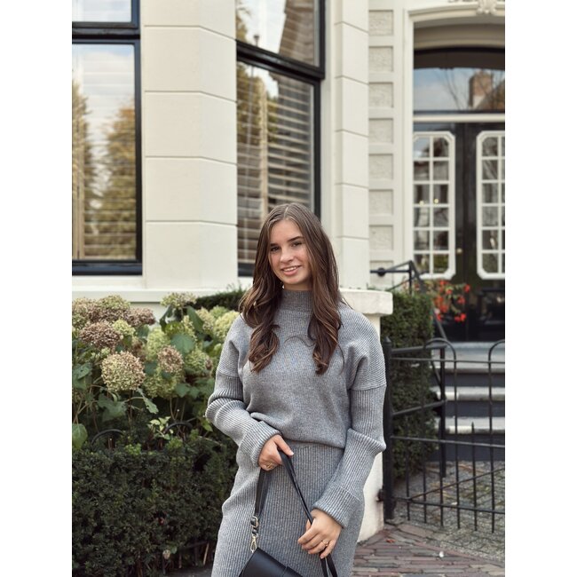 Ylene set sweater + skirt grey One Size