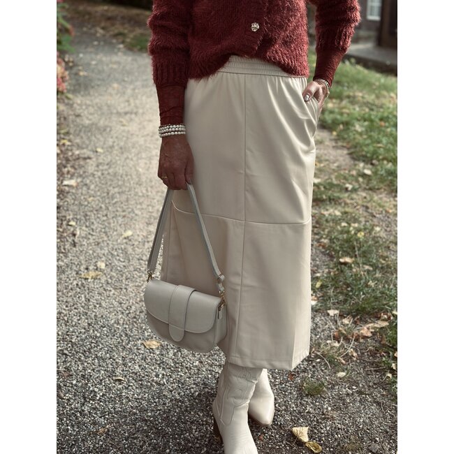 Margalyn long leather look skirt beige
