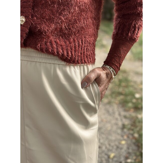Margalyn long leather look skirt beige