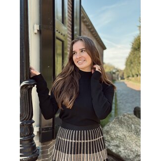 Yulana sweater black