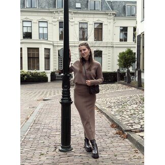 Kylene set sweater + skirt camel