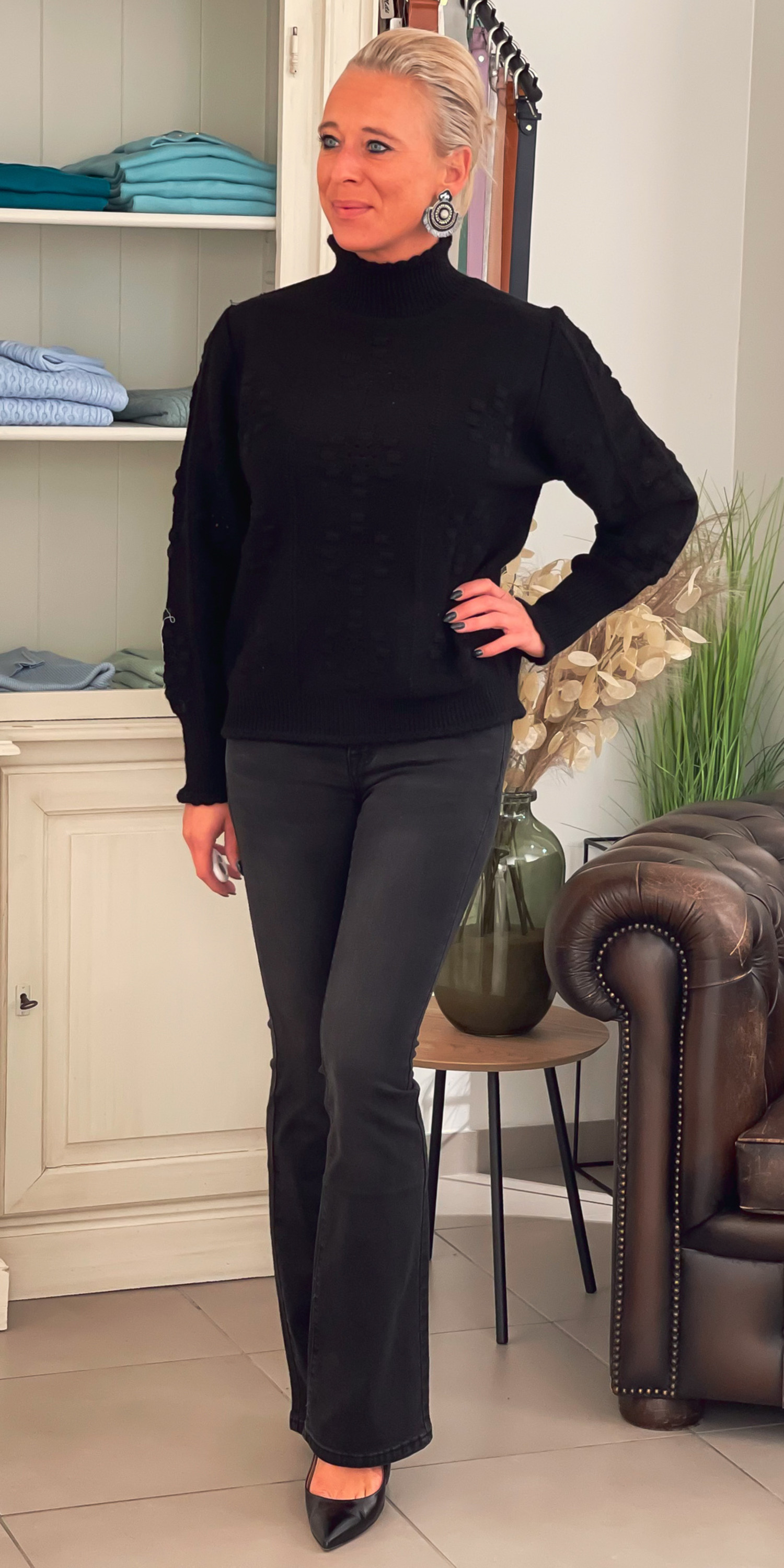 Afgewassen zwarte bootcut jeansbroek - Filles de Mer