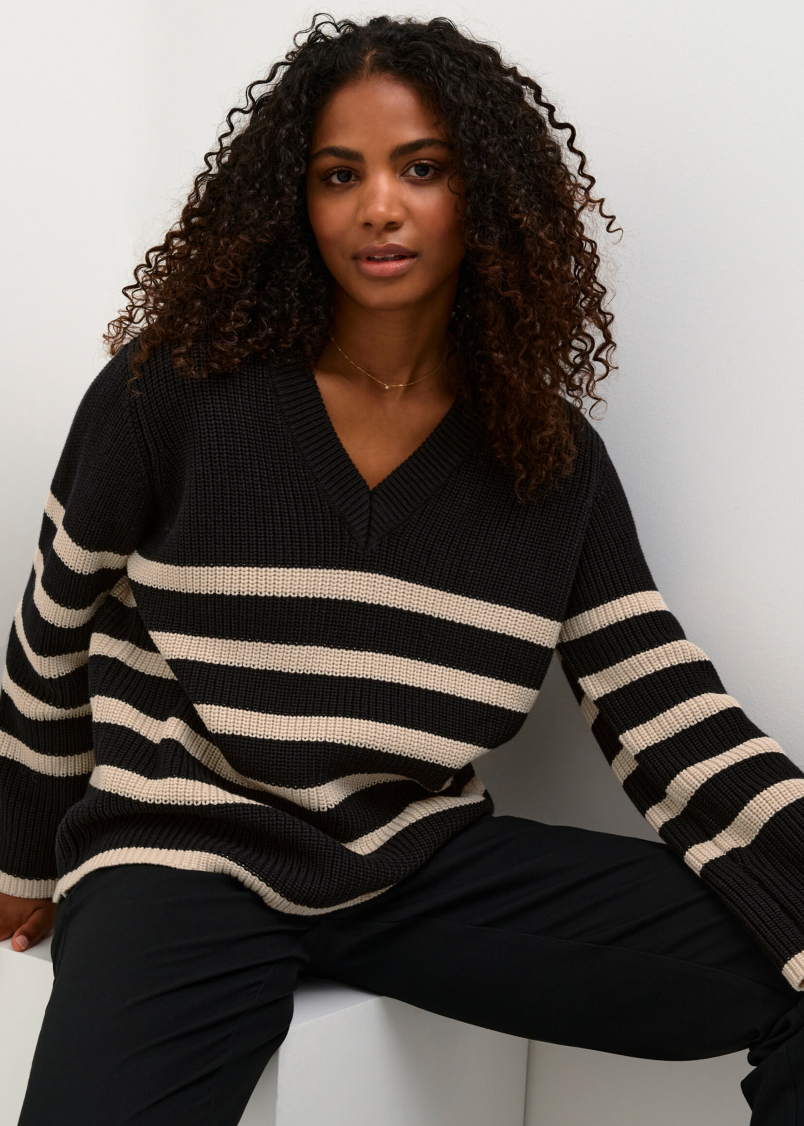 KAFFE Irina knit pullover - Black sand stripe