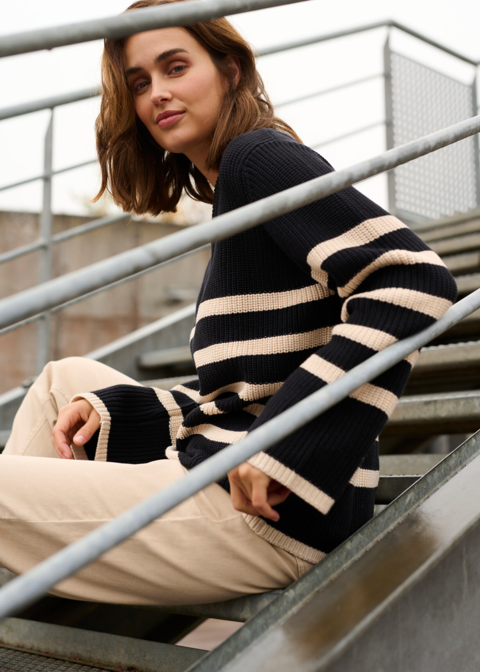 KAFFE Irina knit pullover - Black sand stripe