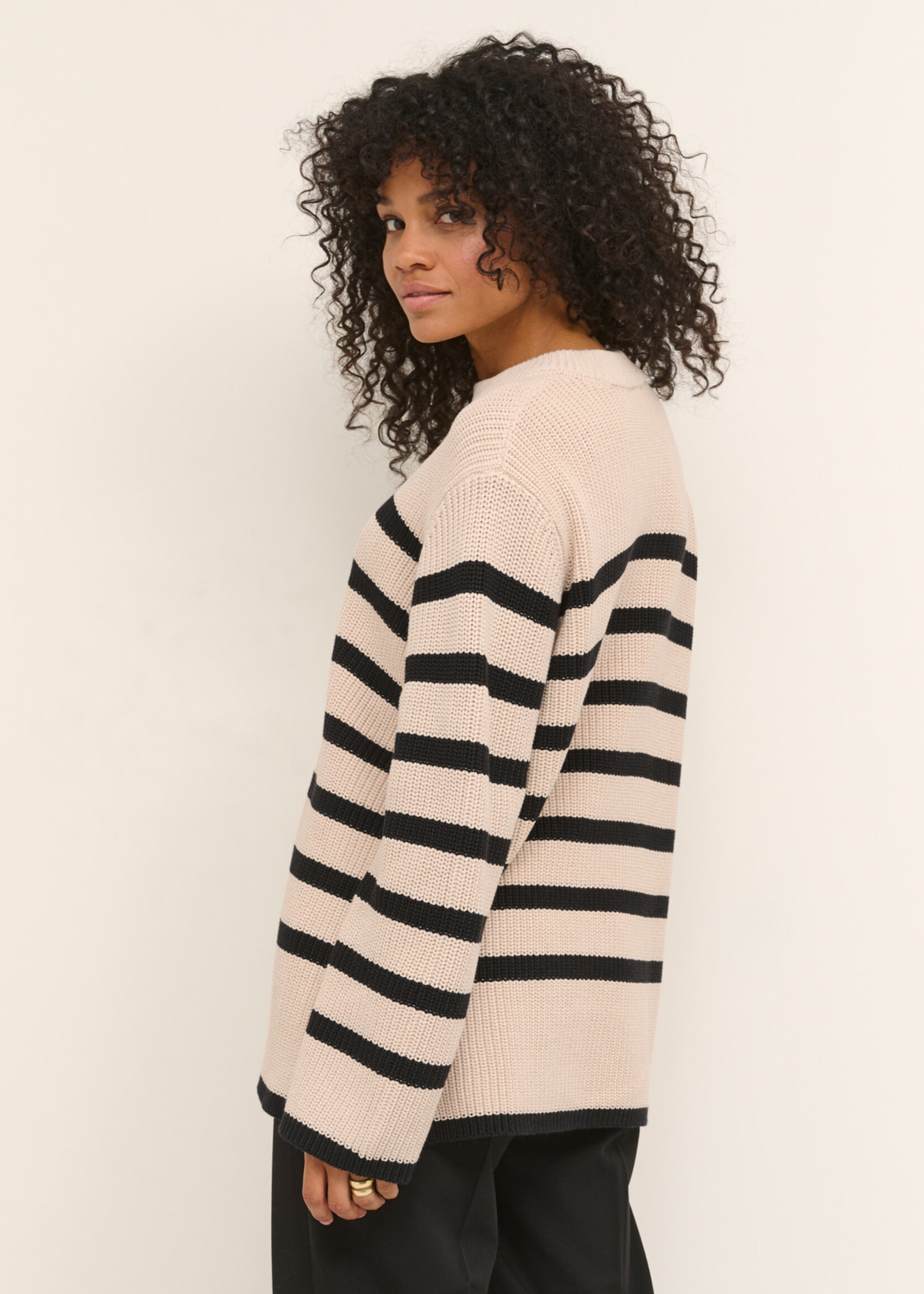 KAFFE Cilla knit pullover - Sand dollar & black stripe