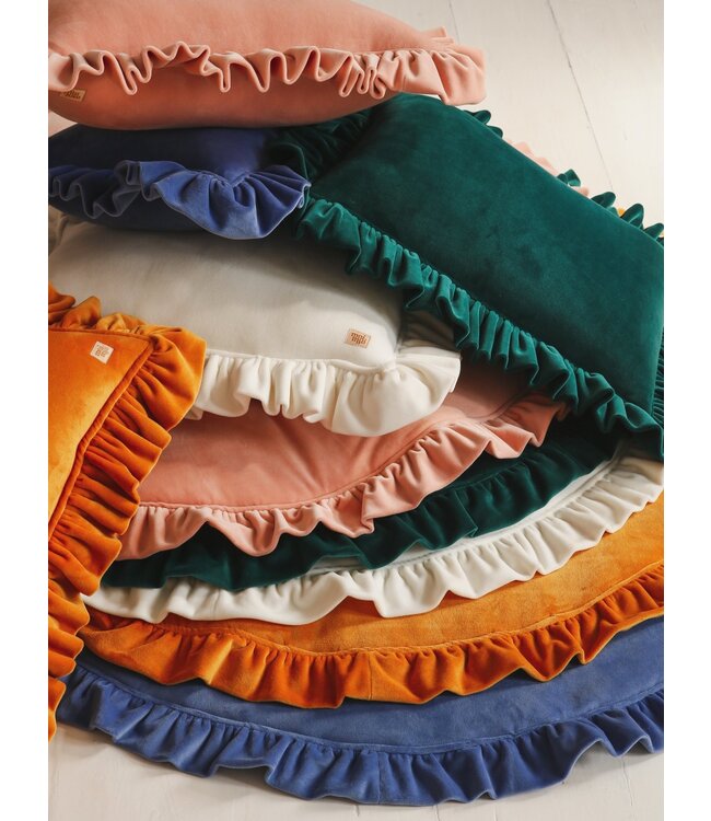 Sierkussen fluweel met ruche in wit