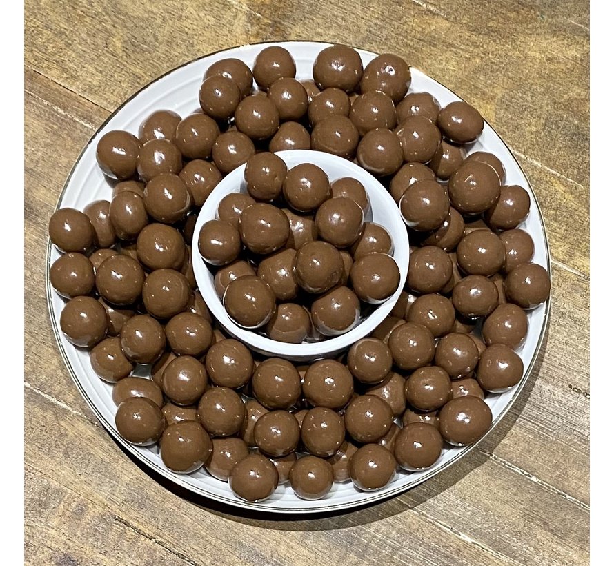 Hazelnoot Dragee Bedekt met Melk Chocolade 250 g