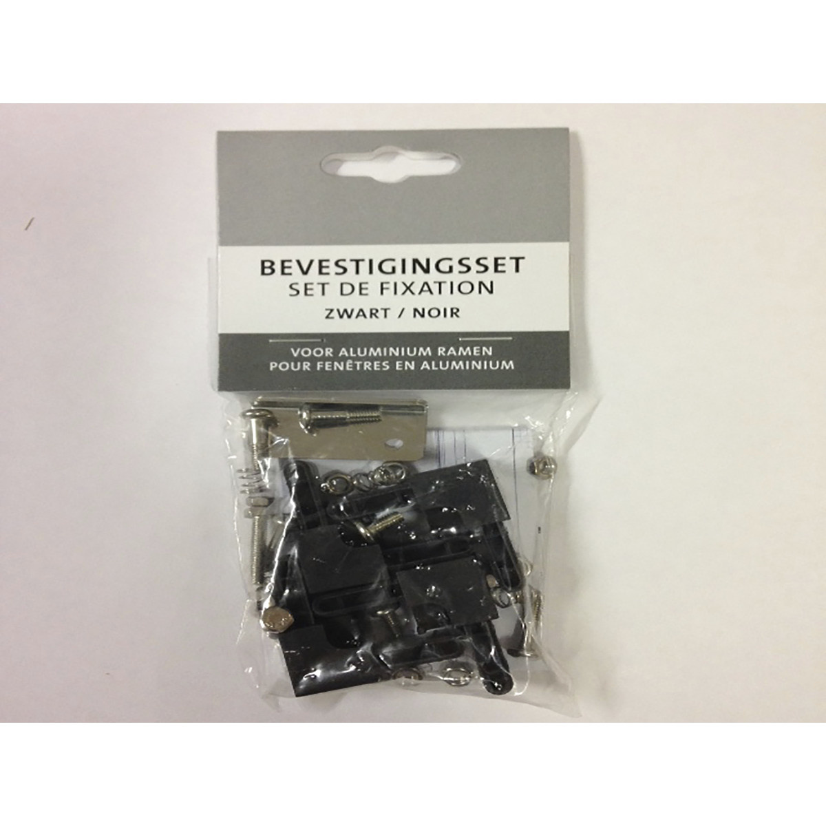 Bevest. Set voor houten ramen zwart