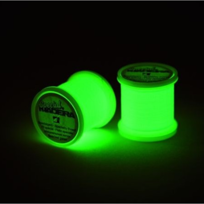Glow in the dark naaigaren