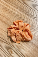Feliz Scrunchie Peach