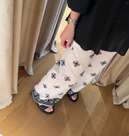 La Rouge Grace Pants White Black Print