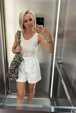 Devotion Twins Alma Short Off White