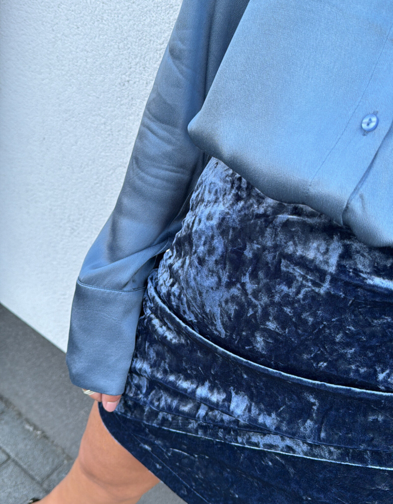 Iben Shine Skirt Velour Ashy Blue