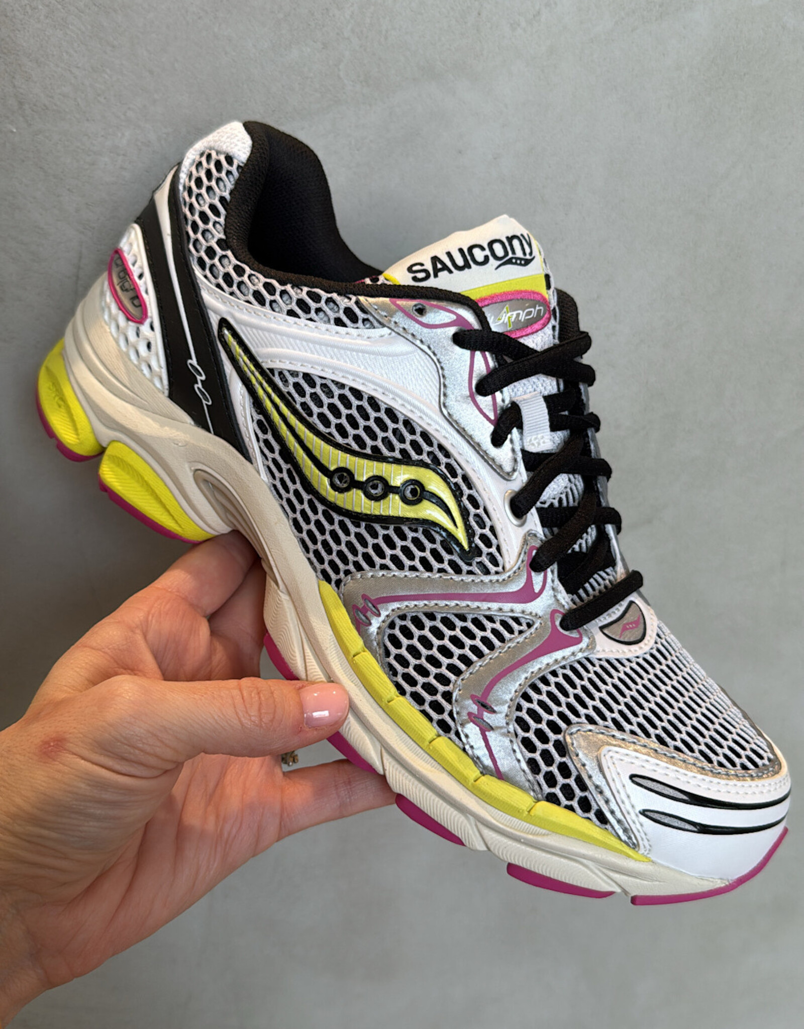 Saucony Progrid Triumph 4 White Fluo