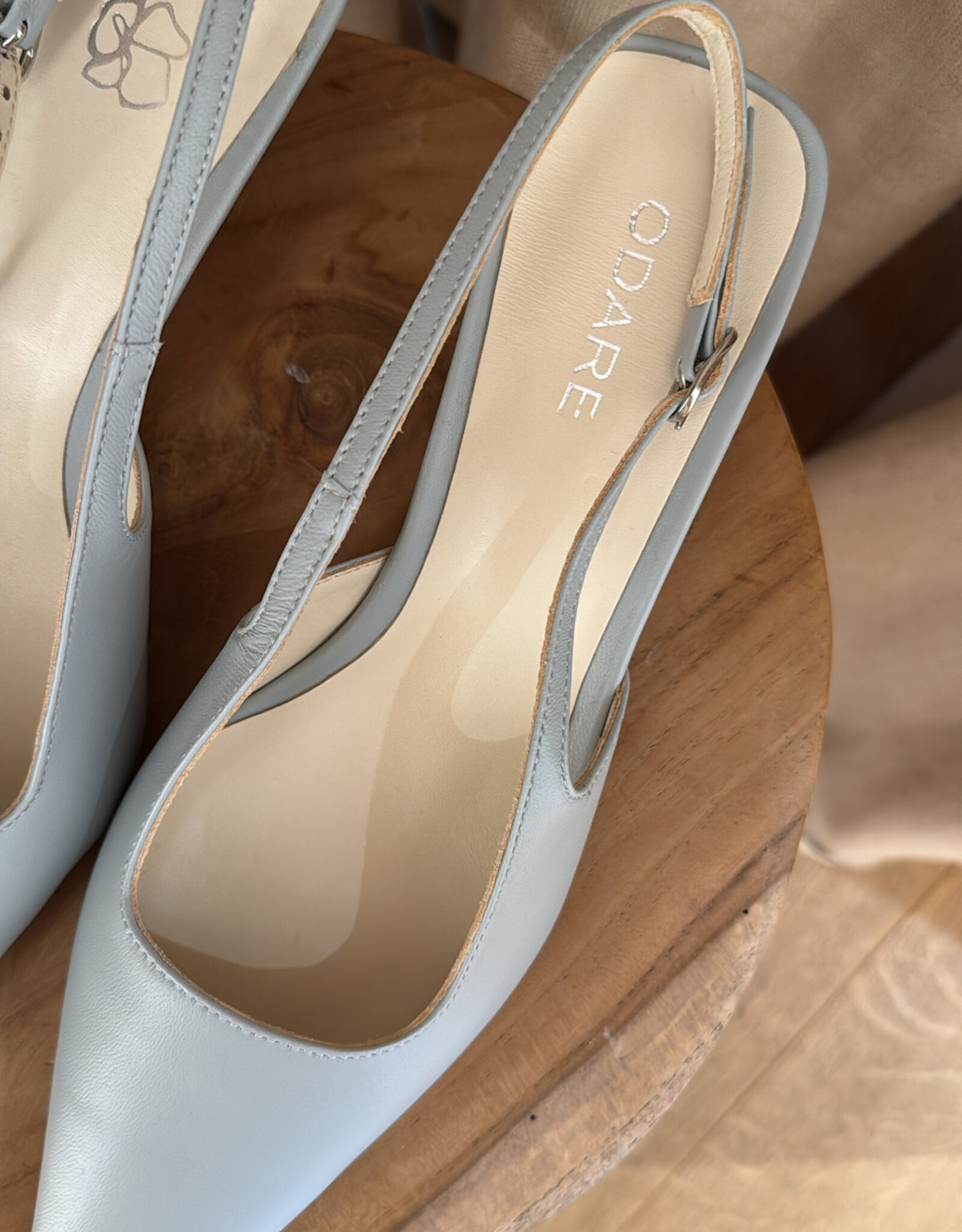Odare Anna Lightblue