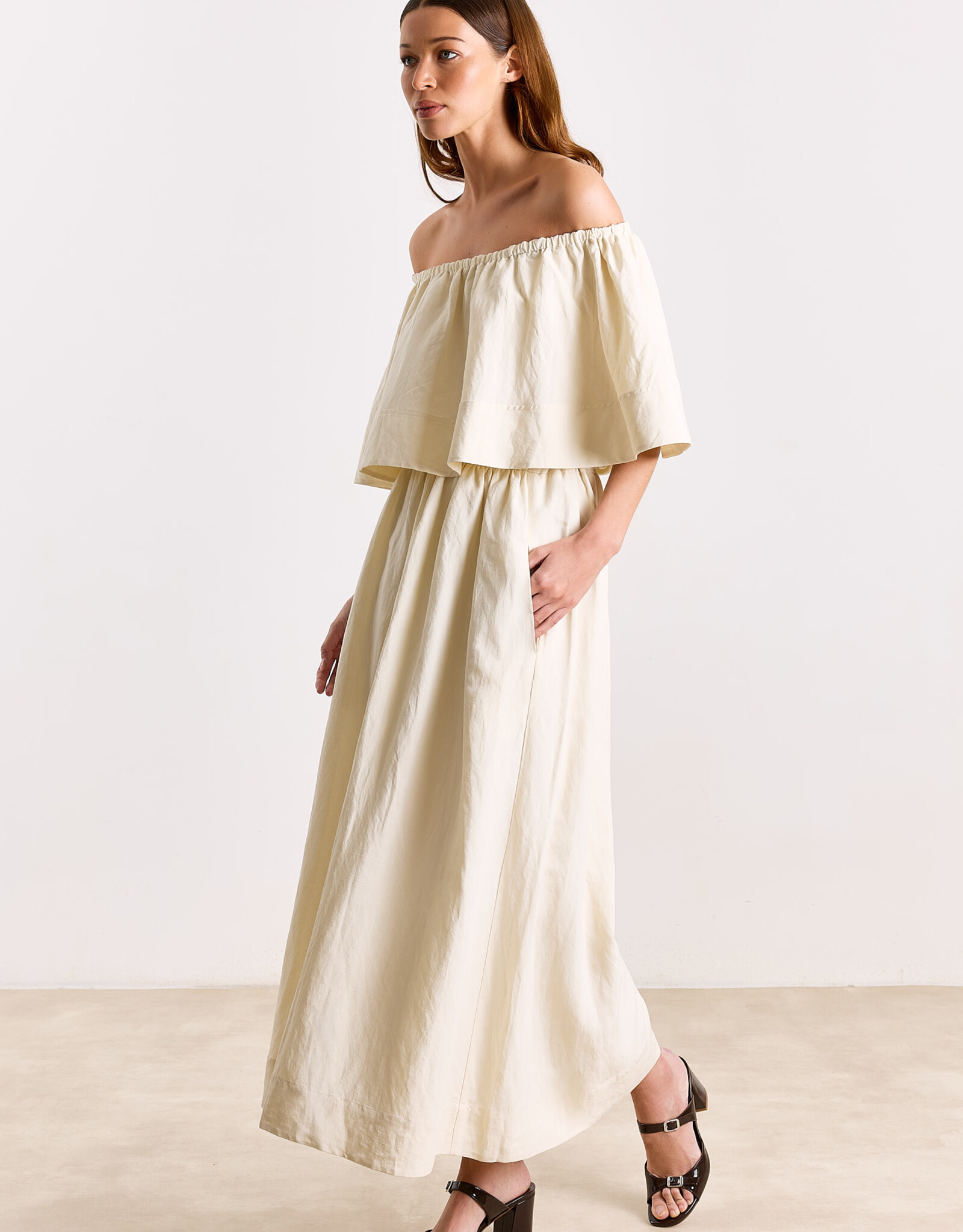 Studio Clique Julia Skirt Off White