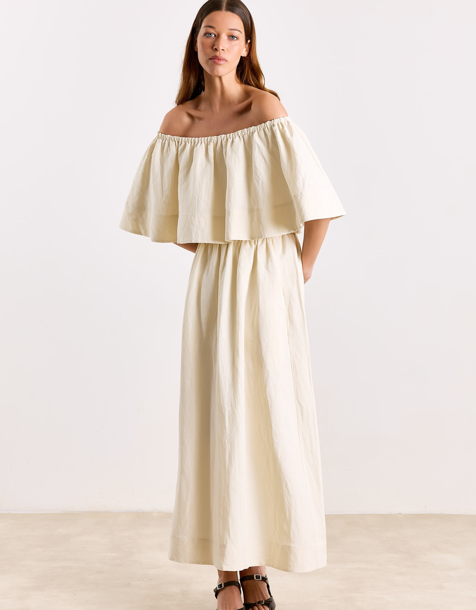Studio Clique Julia Skirt Off White