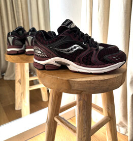 Saucony Progrid Triumph 4 Maroon Black Rouge Foncé
