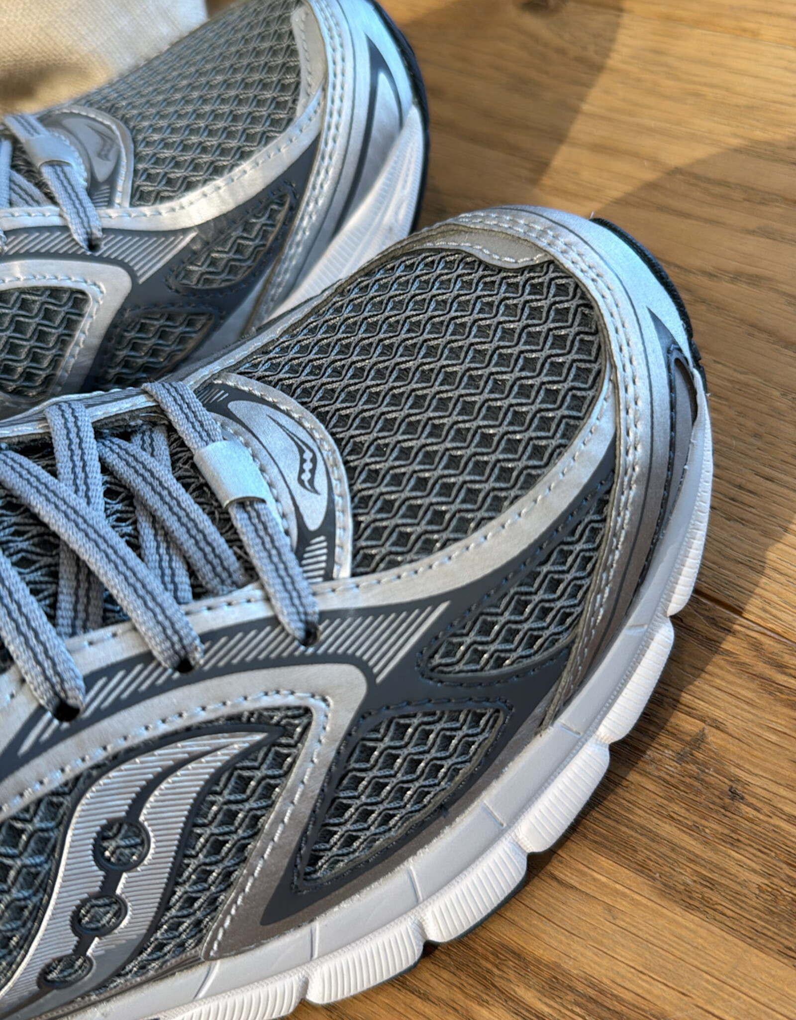 Saucony Progrid  Guide 7 Silver Grey