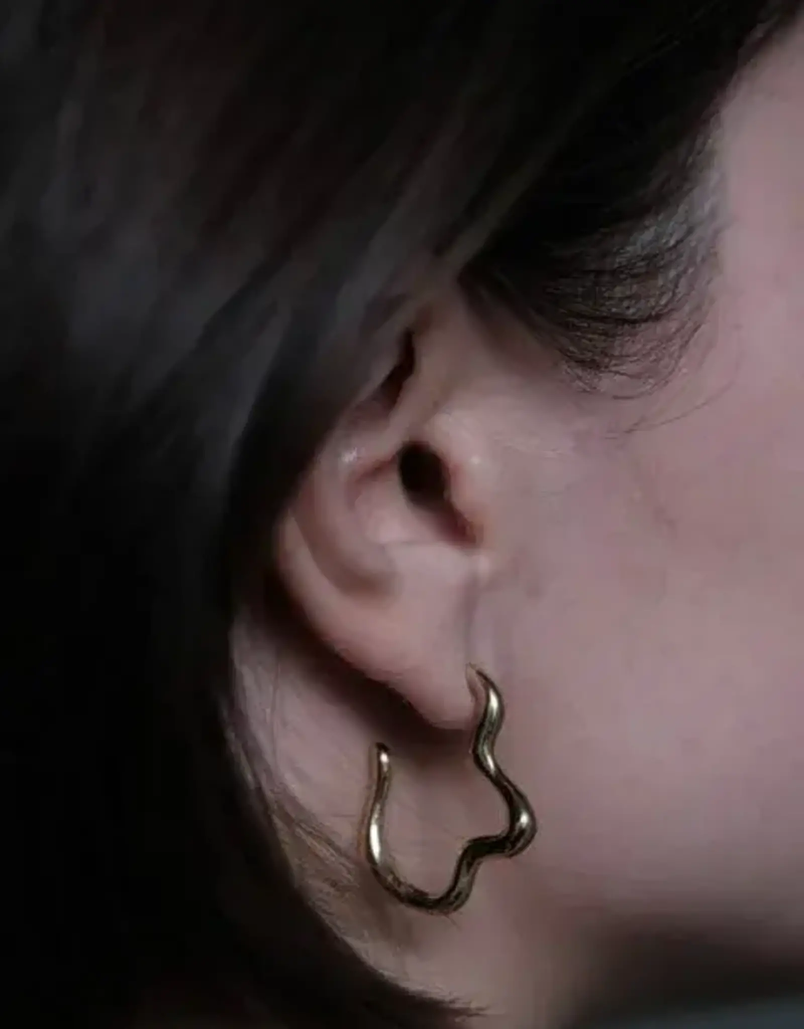 Bandhu Dent Earring Thin Gold per stuk