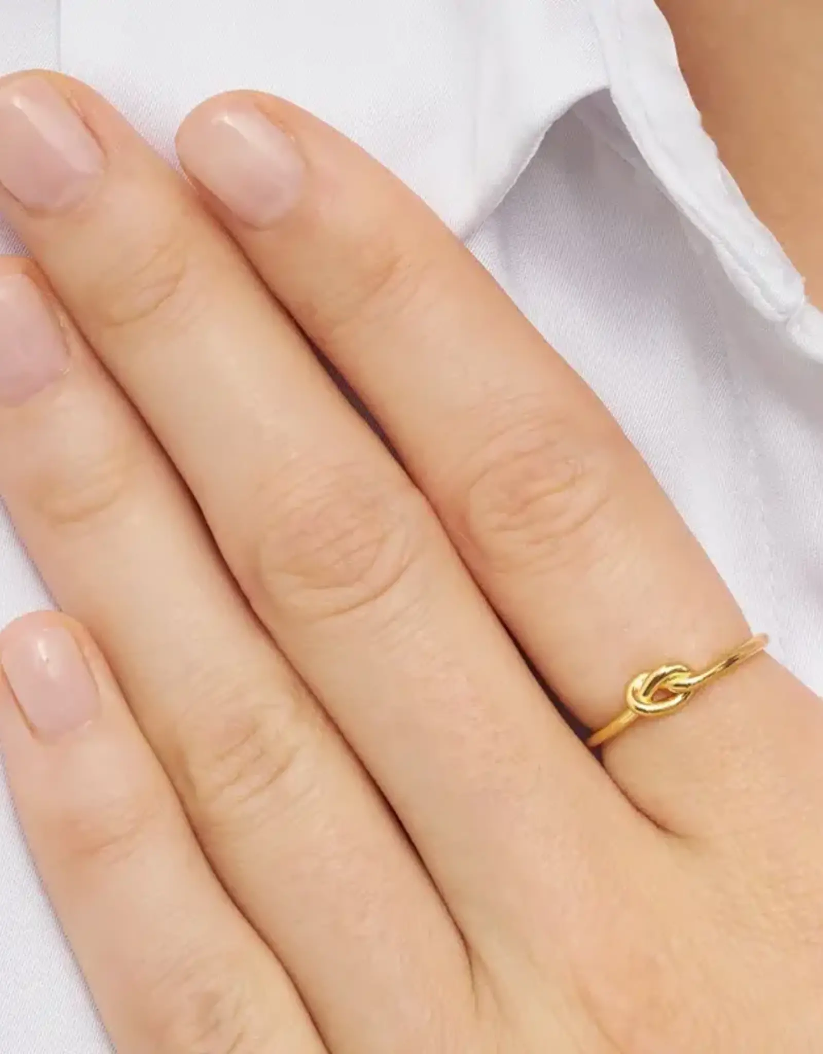 Lulu Love Knot Ring Gold
