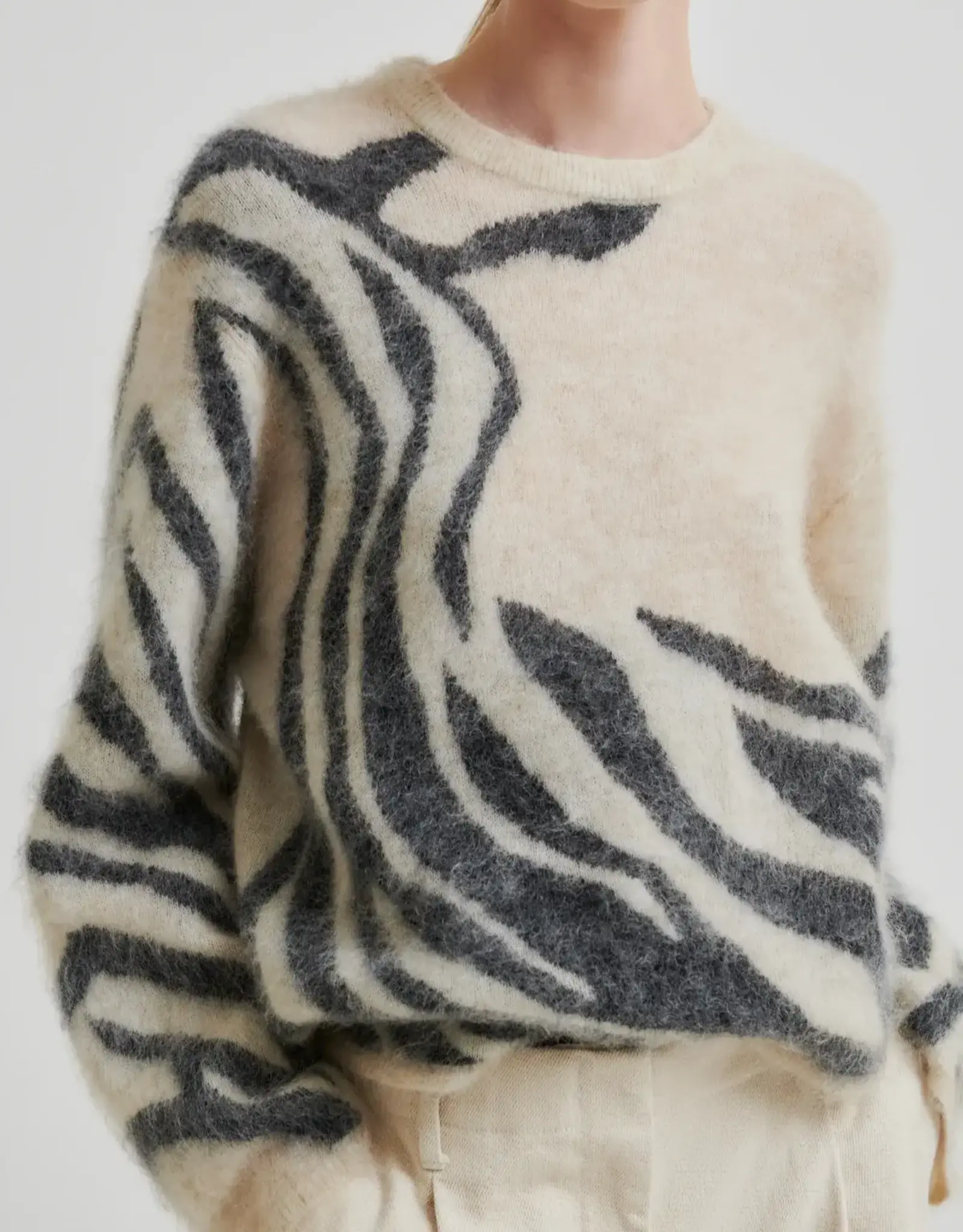 Second Female Zarah Knit O-Neck
