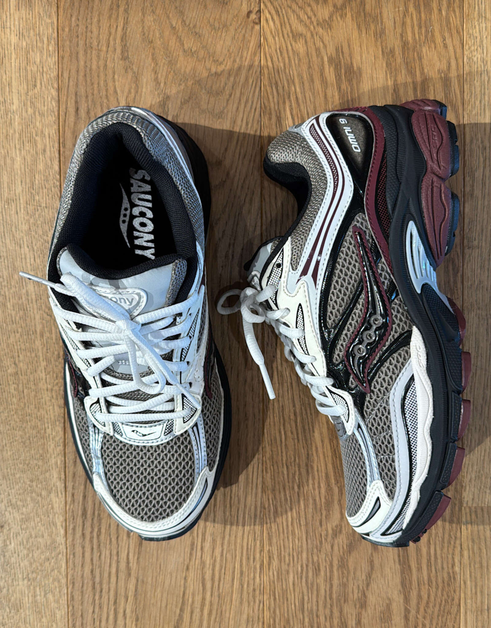 Saucony Progrid Omni 9 Tan Maroon