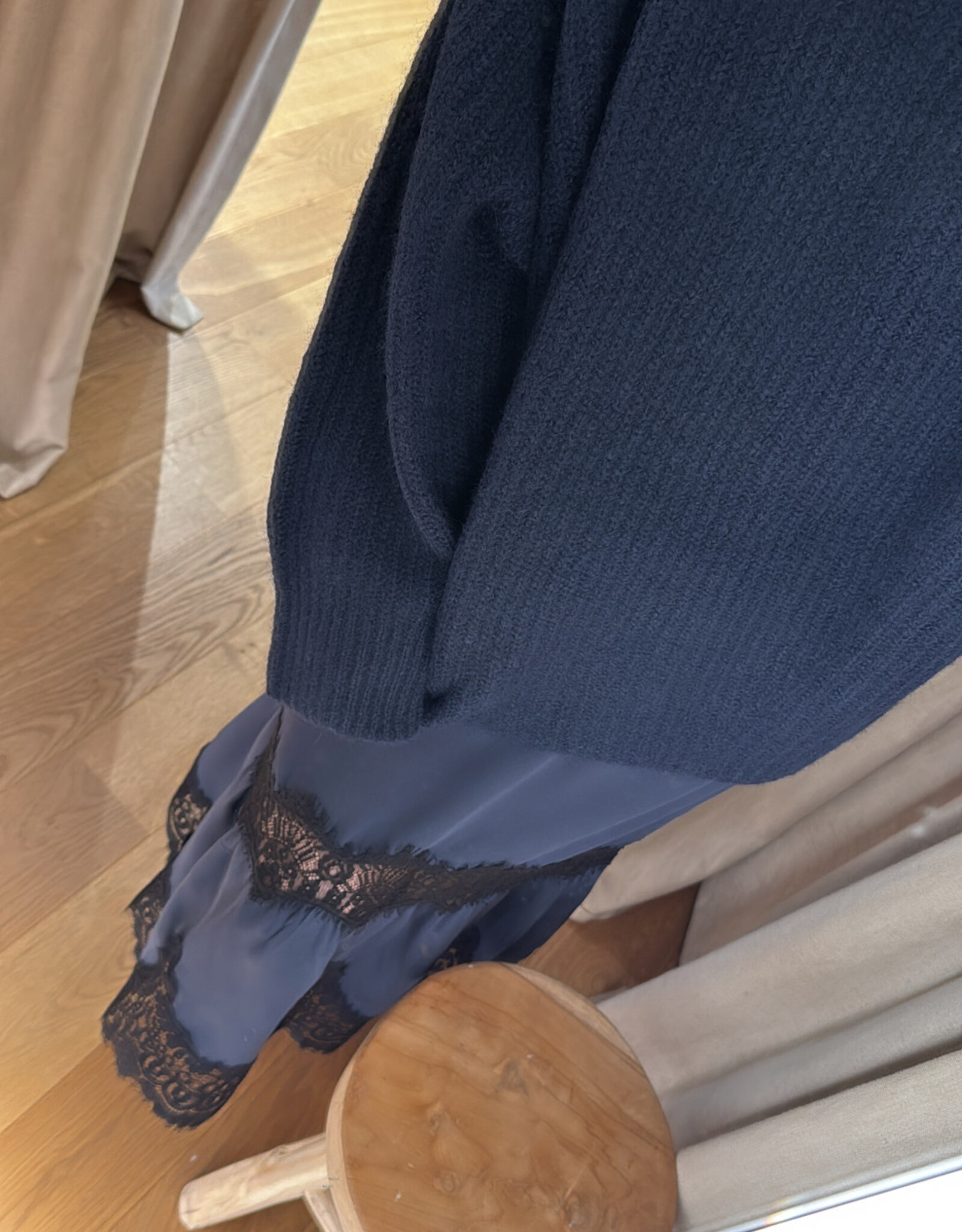 Edited Beth Jumper Navy