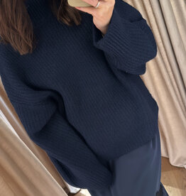 Edited Beth Jumper Navy