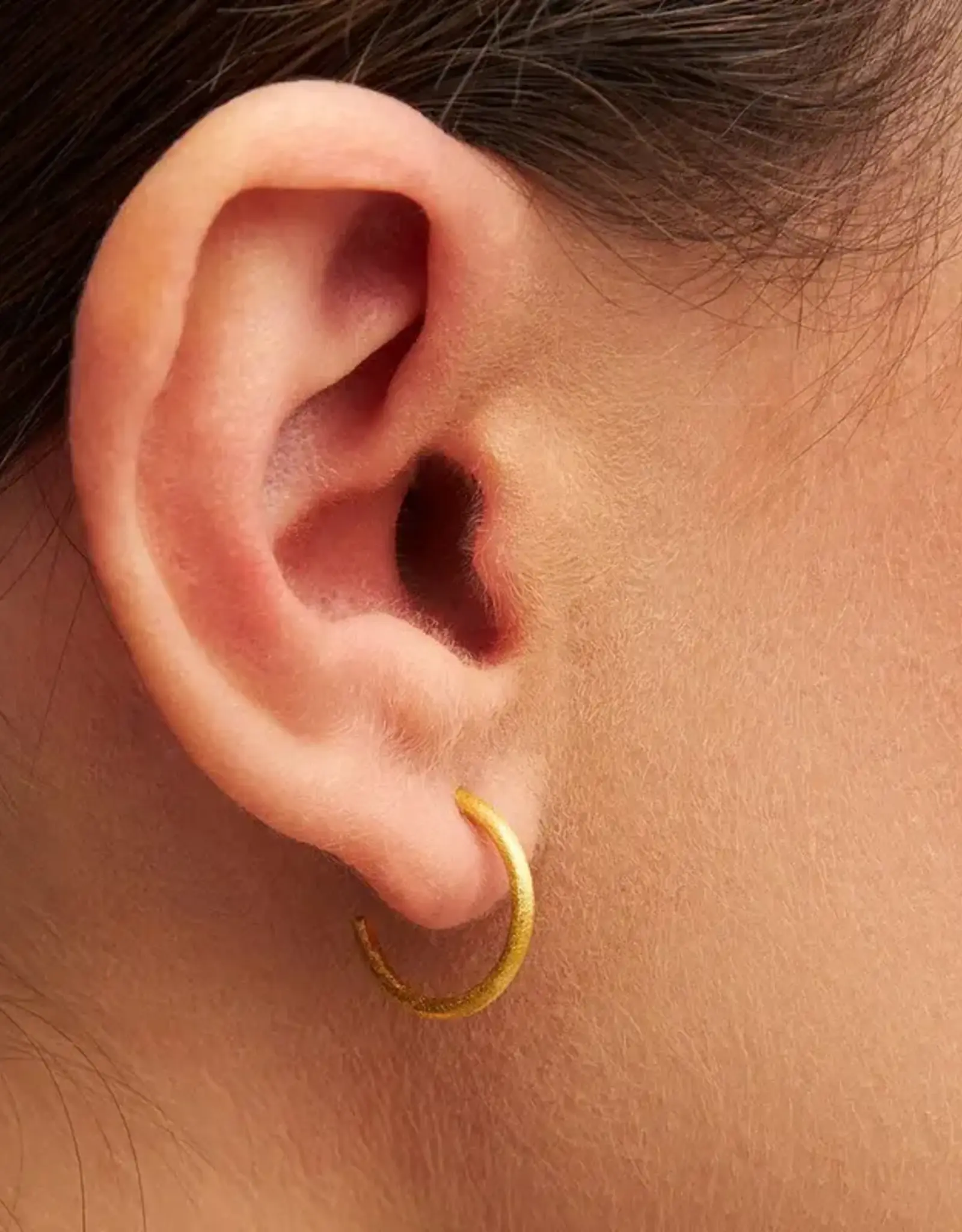 Lulu Non Hoops Small Gold per stuk