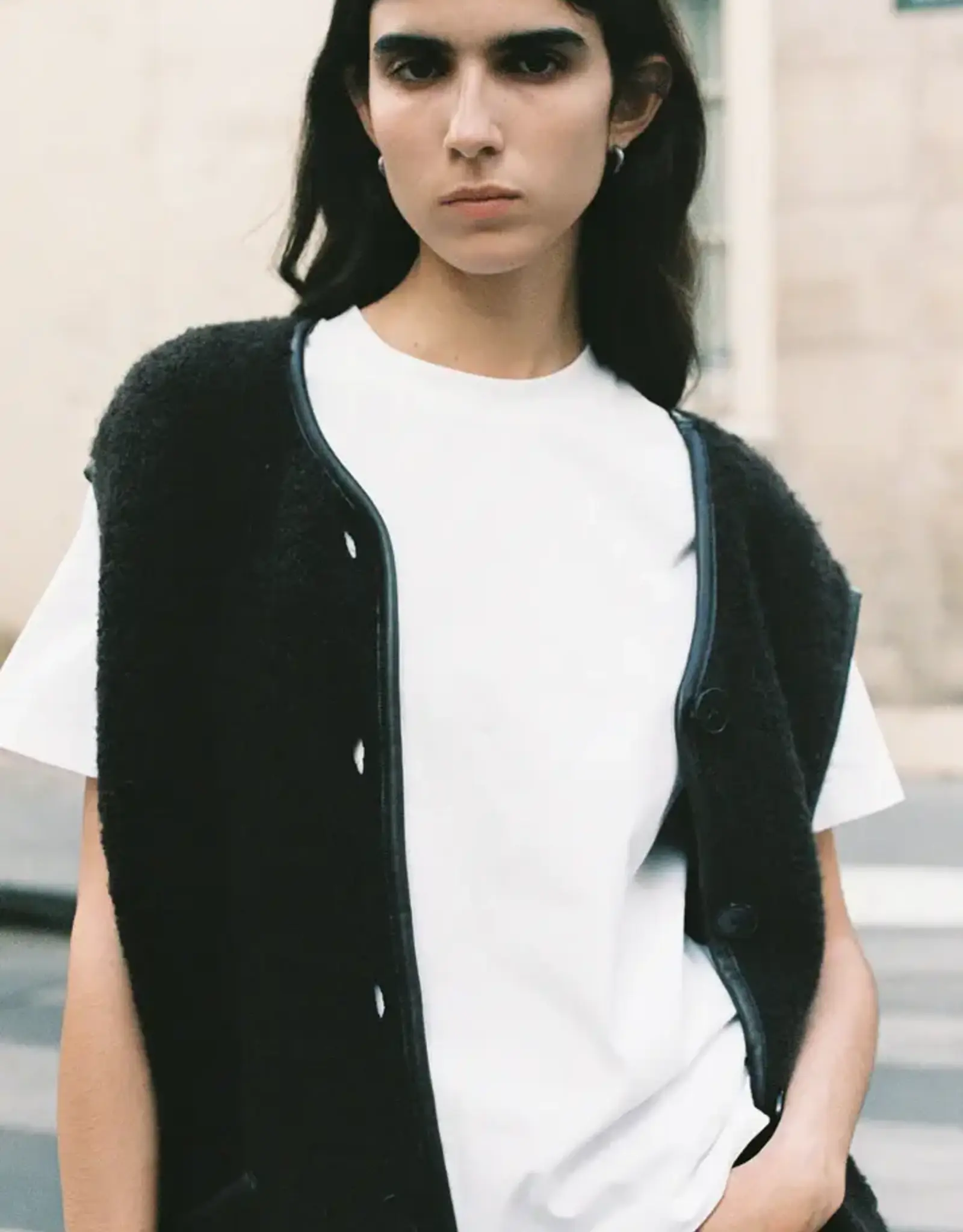 Collectors Club Kyoto  Vest Chocolate