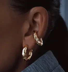 Billion Avenue Chunky Molt Kos Earring Gold