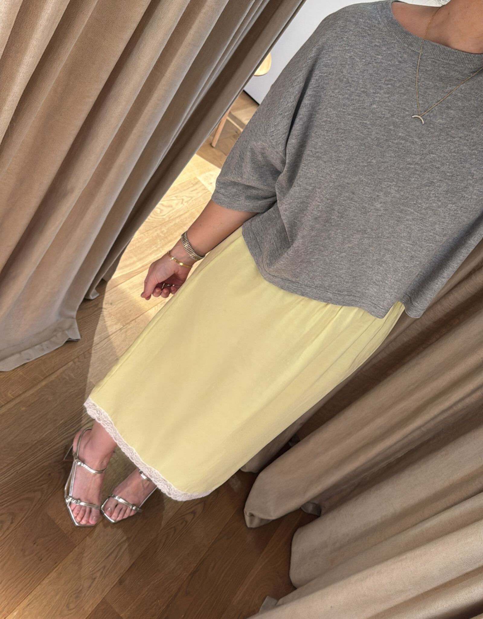 Raff Collective Shorty Grey