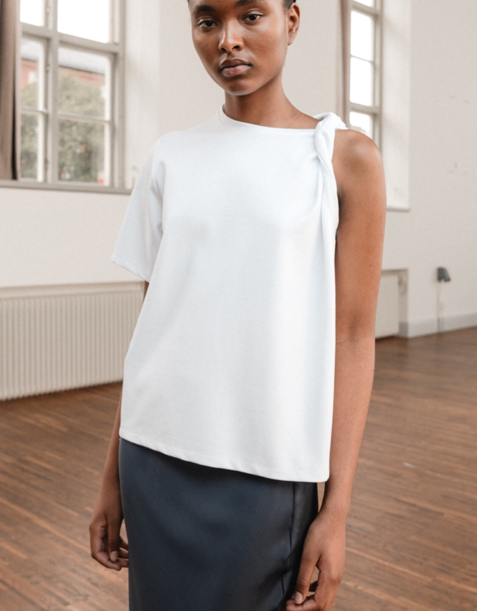 Ahlvar Gallery Oki Tee White