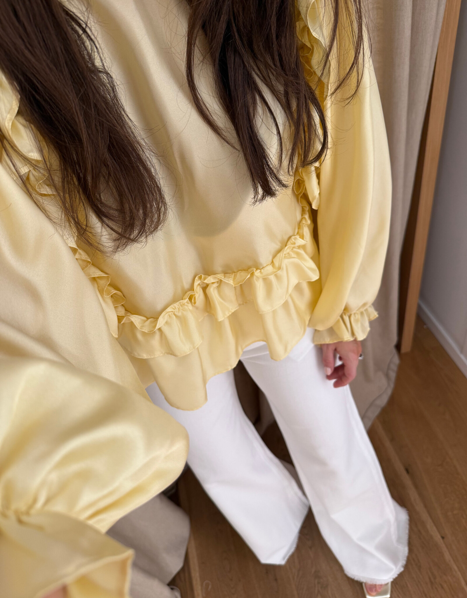 Stella Nova Loose Frilled Blouse Soft Yellow