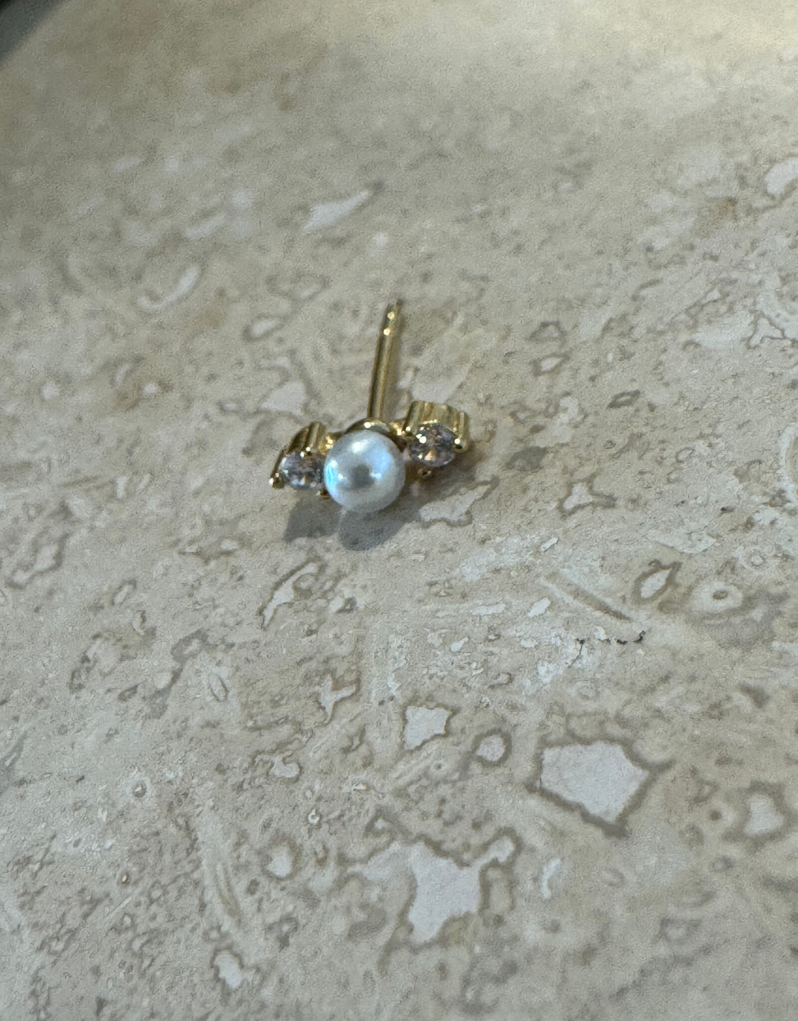 Bobby Rose Pearl 2 stones Stud White Gold